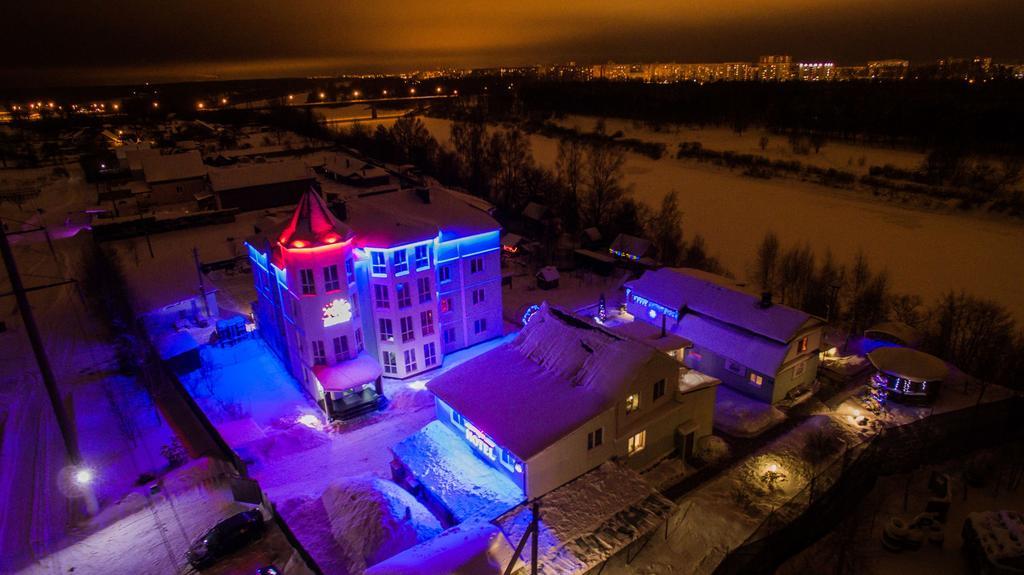 Kentavr Hotel นาวาโปลัตสค์ ภายนอก รูปภาพ